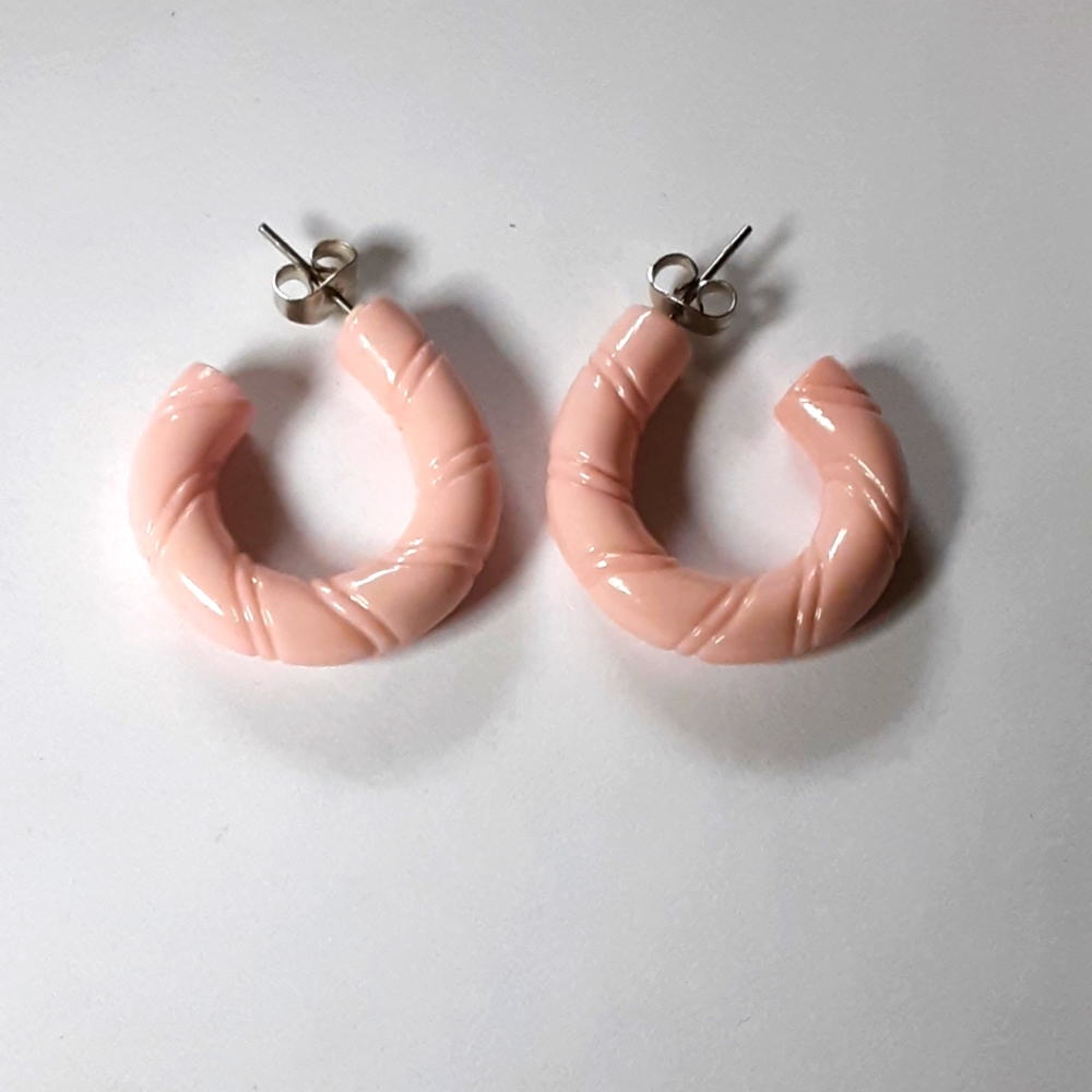 Pretty Pastel PINK Plastic Earrings Pierced Vintage Chunky Hoop
